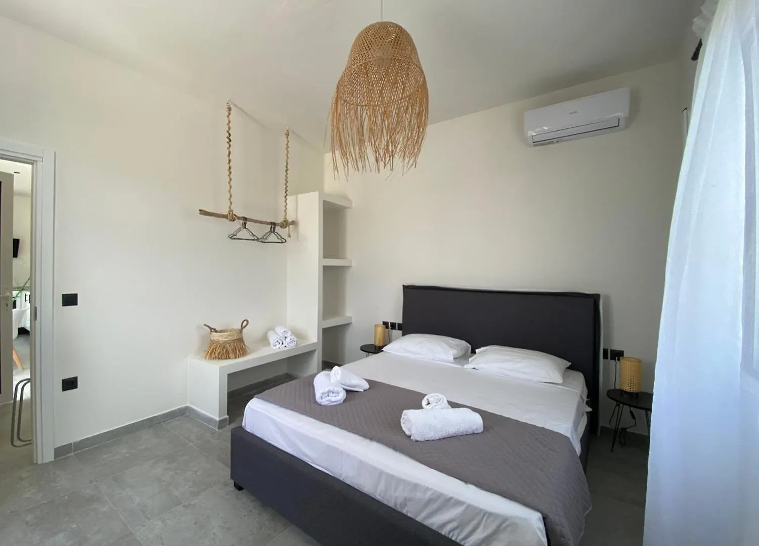 Av Suites Lakíthra Tatil Evi